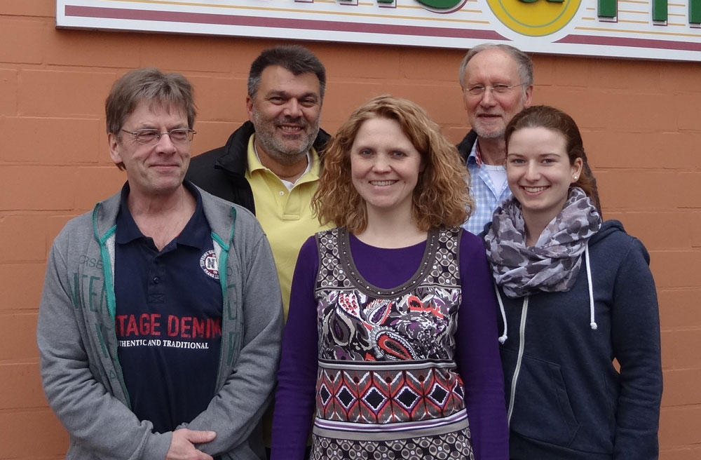 Der Vorstand des BV Bad Essen. Von links nach rechts: Reinhard Brede (Kassenwart), Thomas Fiedler (1. Vorsitzender), Anika Funke (2. Vorsitzende), Gerd Hagensieker (Abteilungsleiter Männerfitness 50plus) und Svenja Krüwel (Abteilungsleiterin Badminton).